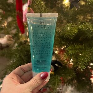 Avant Blue Skincare Cleanser